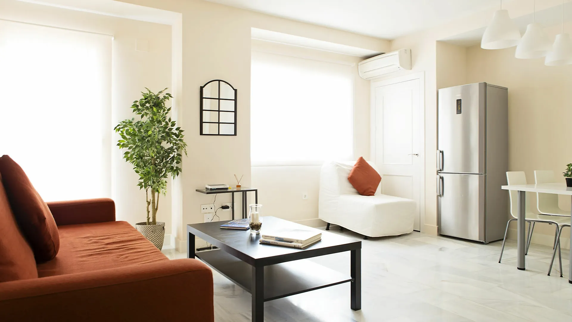 Suncity Flat La Malagueta Malaga 0*,